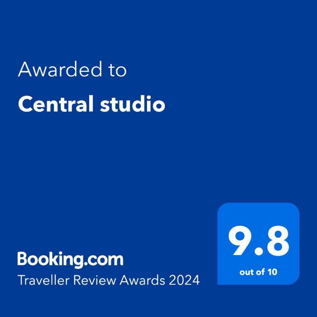 Апартаменты Central Studio Бухарест Экстерьер фото